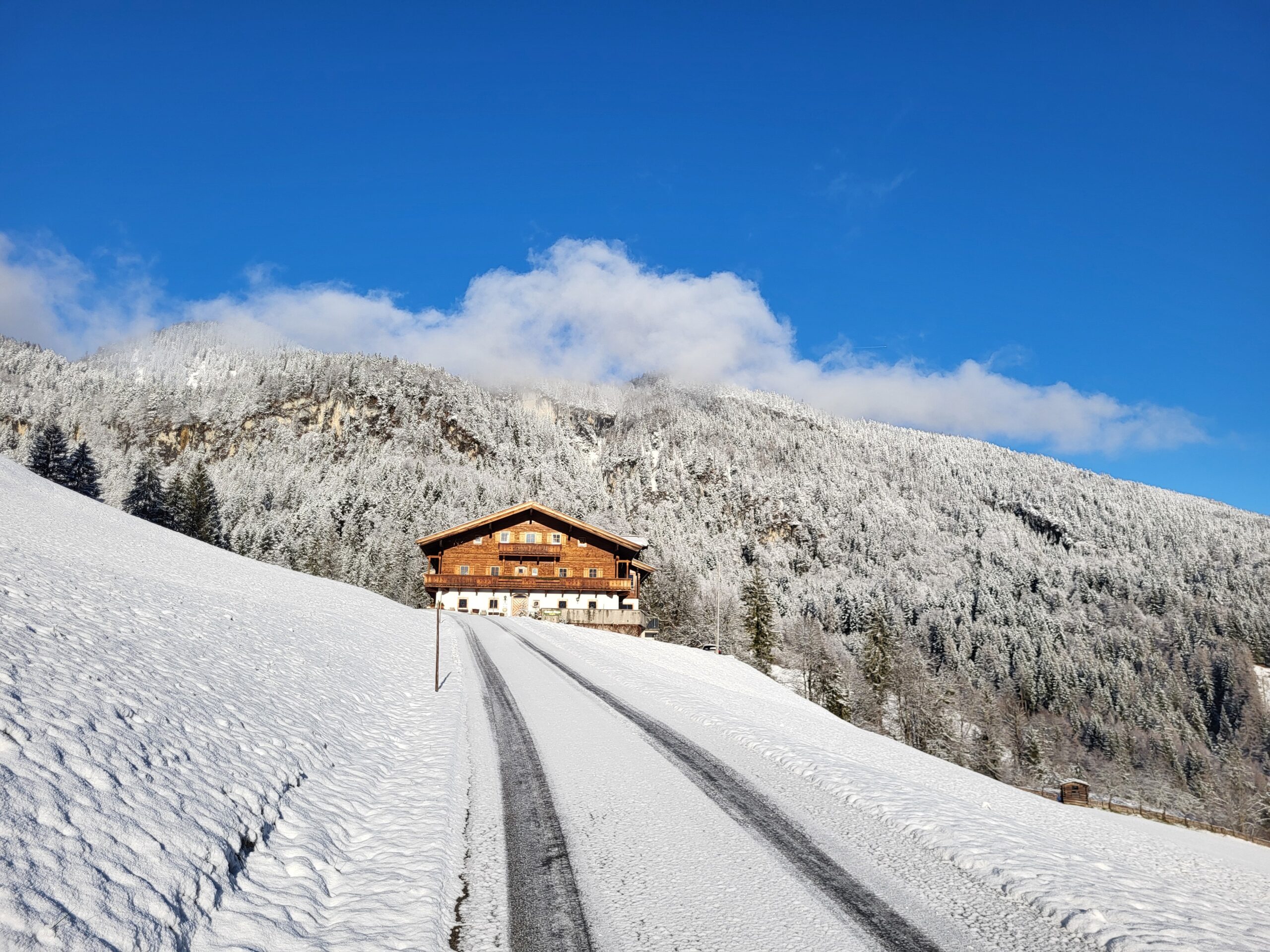 Krepper Lofer Restaurant Winter Schnee